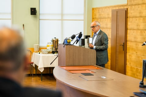 Pierwszy pacjent otrzymał wyprodukowane w Polsce komórki CAR-T. To szansa dla chorych na chłoniaka - 14