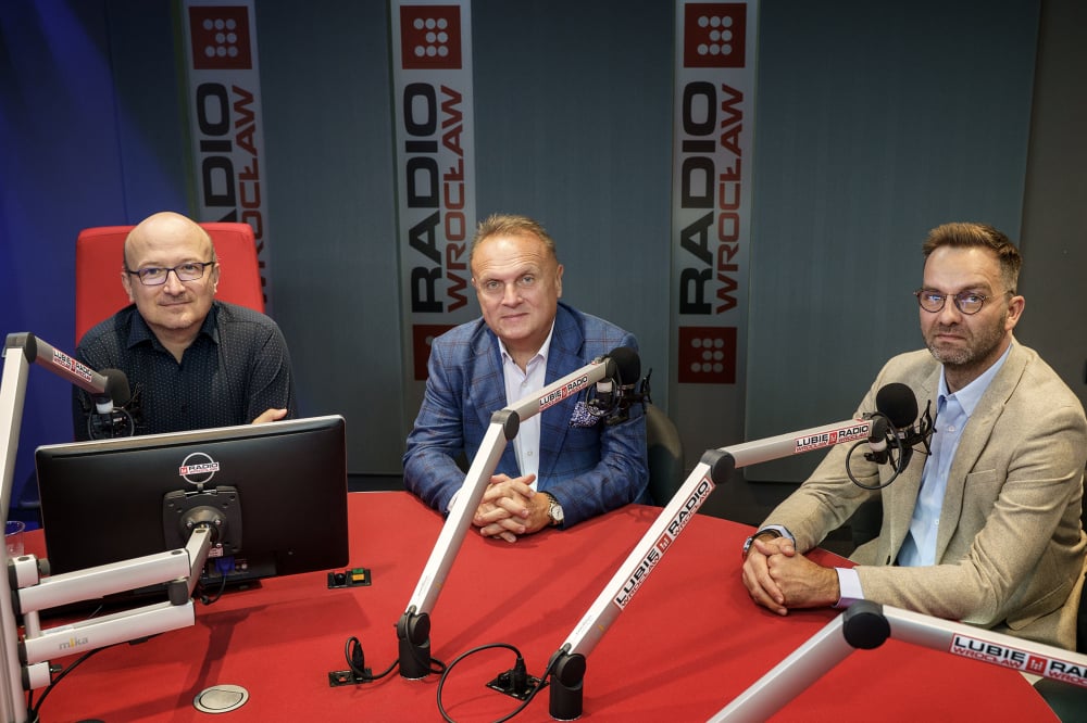 Różne punkty słyszenia: Czy Polska rzeczywiście dogania bogatszy Zachód? - Czy Polska dogania bogatszy Zachód?