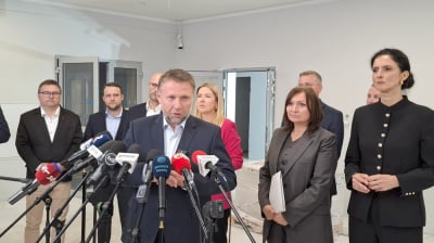 Marcin Kierwiński z wizytą w Kłodzku. Padła data odbudowy zbiornika w Stroniu Śląskim