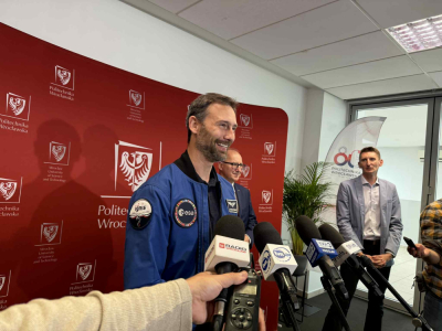 Polski astronauta we Wrocławiu. Dr Uznański-Wiśniewski spotkał się z młodzieżą