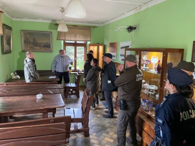 Awantura w Stacji Orle. Nadleśnictwo pr&oacute;bowało przejąć obiekt w asyście policji