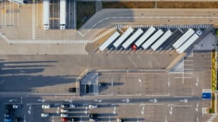 Gigant wstrzymuje budowę fabryki pomp ciepła. Pow&oacute;d? "Rosnąca niepewność"