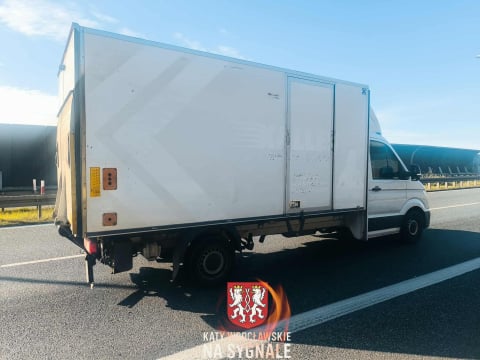 Trudny dzień na drogach Dolnego Śląska. Wielu kierowców stoi w korkach  [ZDJĘCIA] - 0