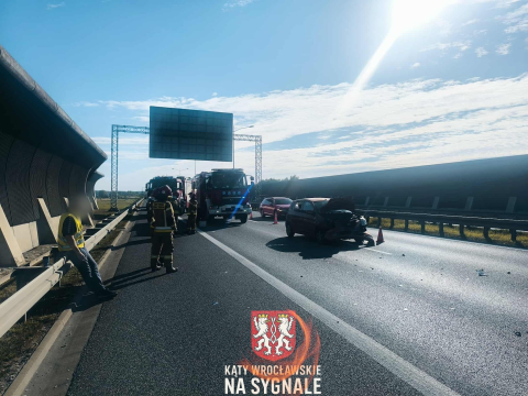Trudny dzień na drogach Dolnego Śląska. Wielu kierowców stoi w korkach  [ZDJĘCIA] - 7