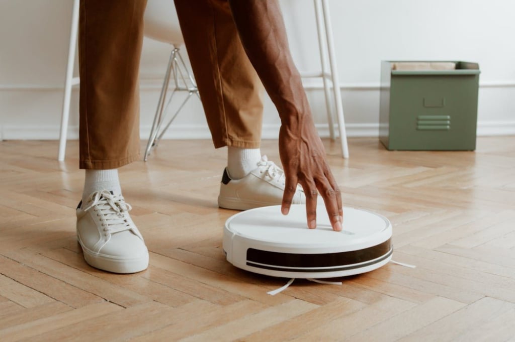 Robot sprzątający czy tradycyjny odkurzacz – co wybrać? - Materiał Sponsora
