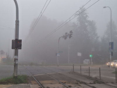 Gęste mgły na terenie Dolnego Śląska! Synoptycy ostrzegają szczeg&oacute;lnie kierowc&oacute;w