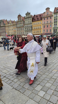 Orszak Dziejów po raz trzeci we Wrocławiu. 150 postaci historycznych na ulicach miasta - 3