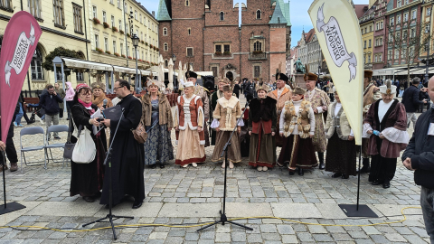 Orszak Dziejów po raz trzeci we Wrocławiu. 150 postaci historycznych na ulicach miasta - 4