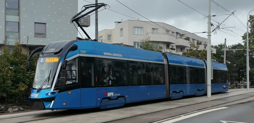 Mijanka na Klecinie minęła się z celem. Sygnalizacja znów zawiodła - Kolejne problemy na mijance na Klecinie