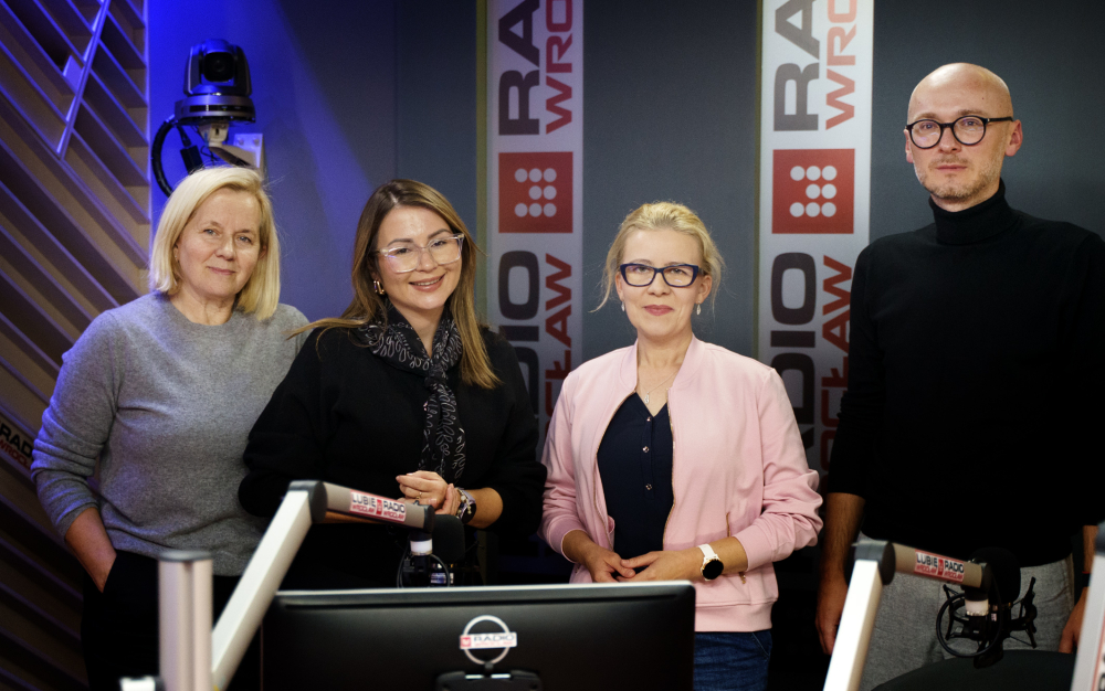 Różne punkty słyszenia: Jak odróżnić wartościowe informacje od pseudonaukowych teorii? - Różne punkty słyszenia w Radiu Wrocław. Od poniedziałku do piątku, po godzinie 20:00.