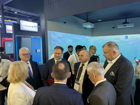 Dolnośląscy przedsiębiorcy w Dubaju. Prezentują swoje rozwiązania na międzynarodowych targach - 1