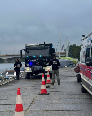 W Odrze przy ul. Osobowickiej znaleziono ciało mężczyzny. Akcja służb we Wrocławiu - 1