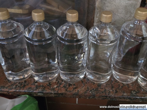 Zrobili z mieszkania fabrykę metamfetaminy. Zabezpieczono aż 43 kilogramy narkotyku [WIDEO] - 1