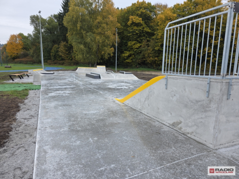 W Mieroszowie powstał skatepark. Pomogli go stworzyć młodzi mieszkańcy - 1
