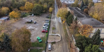 Duża awaria wodociągu na Metalowc&oacute;w. Ulica została zamknięta po zalaniu!