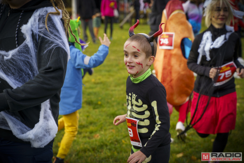 Bieg Halloweenowy Radia Wrocław. Tak bawiliśmy się w Parku Skowronim! [ZDJĘCIA, WIDEO] - 26