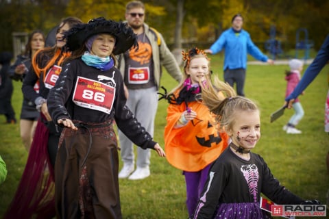 Bieg Halloweenowy Radia Wrocław. Tak bawiliśmy się w Parku Skowronim! [ZDJĘCIA, WIDEO] - 29
