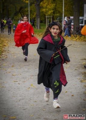 Bieg Halloweenowy Radia Wrocław. Tak bawiliśmy się w Parku Skowronim! [ZDJĘCIA, WIDEO] - 52