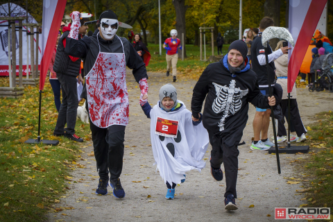 Bieg Halloweenowy Radia Wrocław. Tak bawiliśmy się w Parku Skowronim! [ZDJĘCIA, WIDEO] - 53