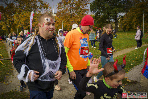 Bieg Halloweenowy Radia Wrocław. Tak bawiliśmy się w Parku Skowronim! [ZDJĘCIA, WIDEO] - 54