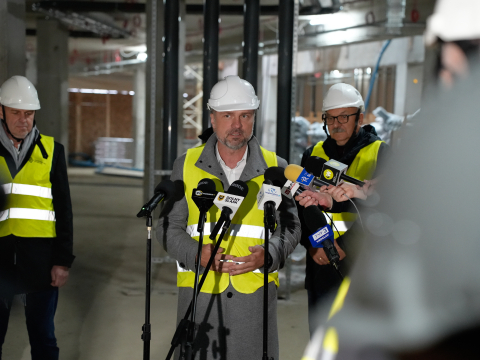 Kiedy Nowy Szpital Onkologiczny przyjmie pacjentów? Placówka za 1,5 mld złotych rośnie w oczach [ZDJĘCIA] - 22