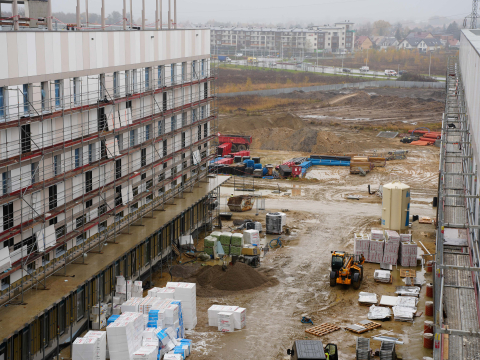 Kiedy Nowy Szpital Onkologiczny przyjmie pacjentów? Placówka za 1,5 mld złotych rośnie w oczach [ZDJĘCIA] - 27