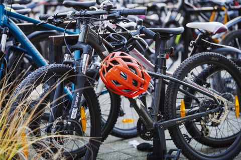 Na lekcje rowerem, hulajnogą lub piechotą. Wrocław nagrodził mobilnie aktywne szkoły - 3