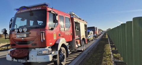 Trzy samochody zderzyły się na autostradzie A4. Są spore utrudnienia dla kierowców - 3