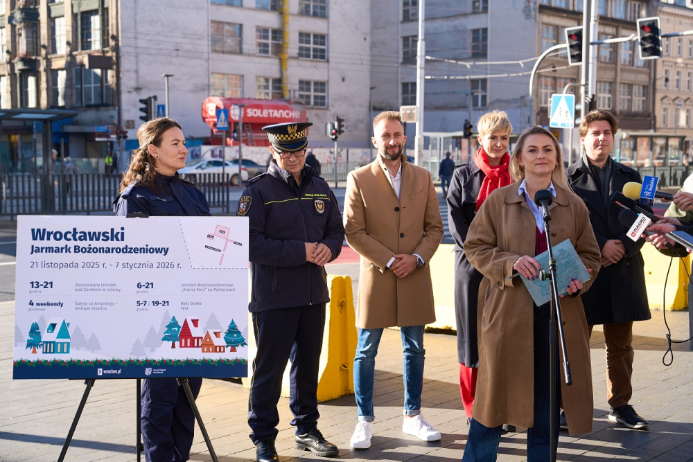 Siedem jarmarków bożonarodzeniowych we Wrocławiu. Co sądzą o tym mieszkańcy? - W ubiegłym roku główny jarmark na wrocławskim rynku odwiedziło około 800 tysięcy osób, a organizator wypłacił miastu pół miliona złotych.