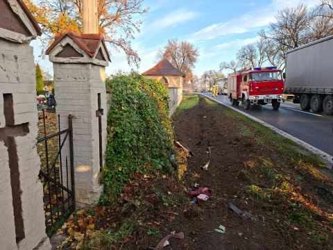 Dwa poranne zdarzenia na dolnośląskich trasach. Utrudnienia na DK8 i DK33 - 0