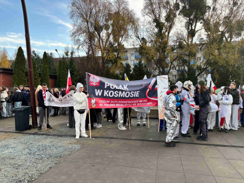 Radosna Parada Niepodległości. Tak Wrocław świętuje 11 listopada [ZDJĘCIA] - 11