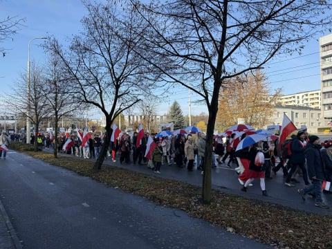 Radosna Parada Niepodległości. Tak Wrocław świętuje 11 listopada [ZDJĘCIA] - 4