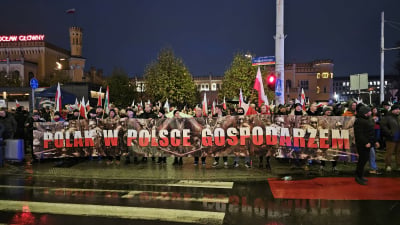 Marsz niepodległości we Wrocławiu. Tegoroczne hasło to "Nigdy więcej wojny" - 3