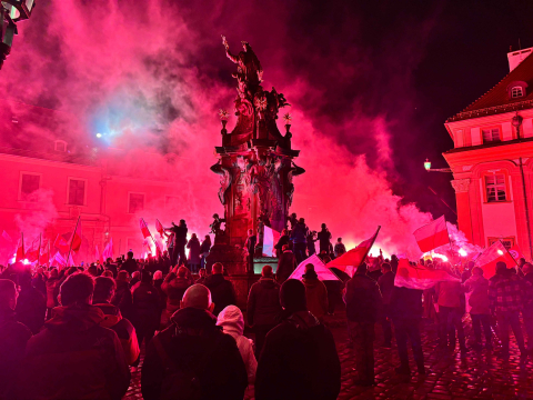 Marsz niepodległości we Wrocławiu. Tegoroczne hasło to "Nigdy więcej wojny" - 4