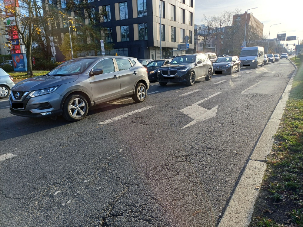 Ulica Ślężna idzie do remontu. Utrudnienia potrwają parę tygodni - Ulica Ślężna we Wrocławiu zostanie wyremontowana.