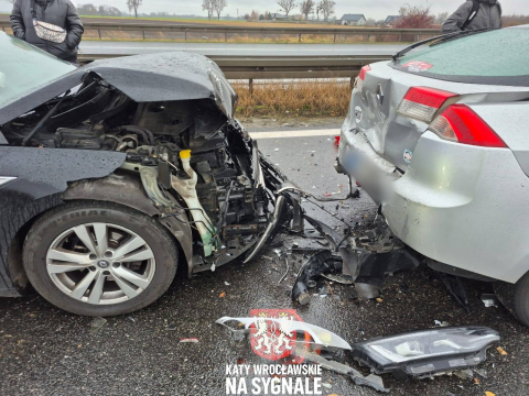 Dwa zderzenia na autostradzie A4. Duże utrudnienia w okolicach Wrocławia [ZDJĘCIA] - 9