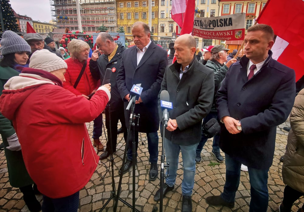 Wielka awantura o napis na moście Grunwaldzkim. PiS starł się z przedstawicielami miasta - Awantura na konferencji prasowej dotyczącej odrestaurowania nazwy "Kaiser Brücke" na moście Grunwaldzkim.