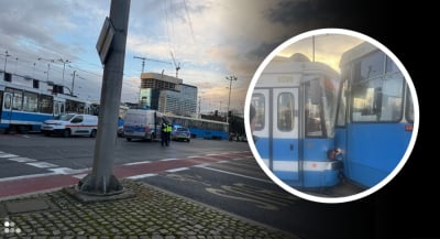 Czołowe zderzenie tramwaj&oacute;w, dwie osoby są ranne. Centrum Wrocławia sparaliżowane
