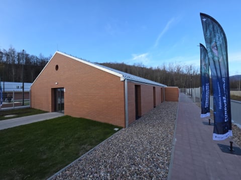 Nowoczesne schronisko w Wałbrzychu gotowe. Zwierzęta dostaną salę zabiegową, spa i ogrzewane boksy - 9