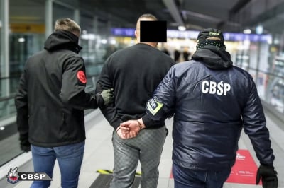 Prowadził nielegalną fabrykę tytoniu na Dolnym Śląsku. Łowcy Cieni dopadli go na Cyprze