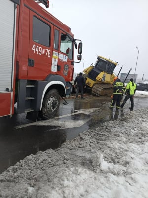 "Szklanka" na drogach Dolnego Śląska. Około 13 tysięcy osób bez prądu [RAPORT] - 37