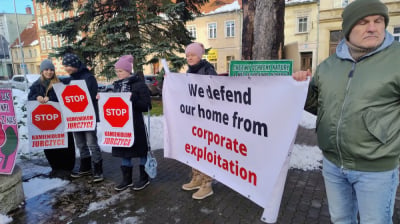 Nie chcą kopalni w Dobkowie. Mieszkańcy protestowali na rynku, radni zagłosowali przeciw inwestycji