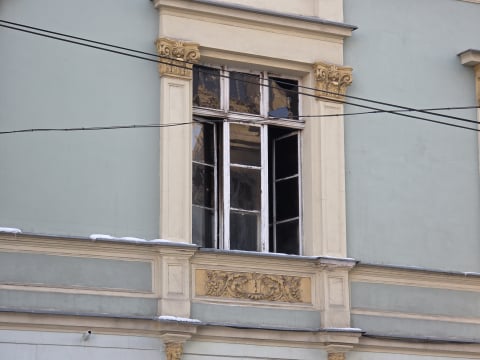 Tragiczny pożar w Wałbrzychu. Paliła się kamienica przy ul. Sienkiewicza - 1