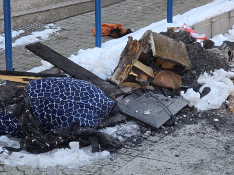 Tragiczny pożar w Wałbrzychu. Paliła się kamienica przy ul. Sienkiewicza - 2