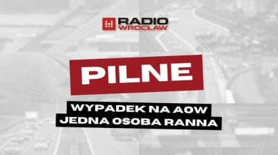 Długi korek po wypadku na AOW. Zderzyły się osob&oacute;wka i pojazd typu bus