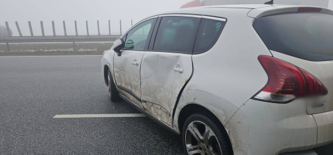 Tragiczny karambol na trasie do Wrocławia. Ogromne utrudnienia na autostradzie A4 [ZDJĘCIA] - 0