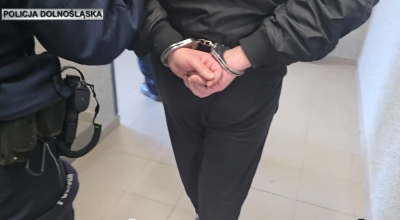 Prowadził pod wpływem pomimo dożywotniego zakazu. Sąd wysłał go prosto do więzienia