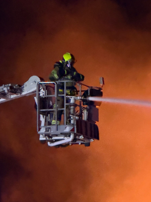 Ogromny pożar na Dolnym Śląsku. Gasili go strażacy z 12 miejscowości [ZDJĘCIA] - 2