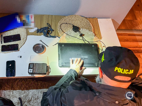 Największa operacja uderzająca w pedofilów, wstrząsające szczegóły. W akcji policjanci z Wrocławia - 7