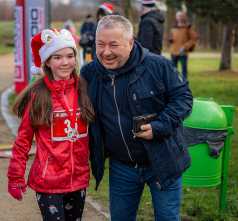 Bieg Mikołajkowy Radia Wrocław! Byliśmy we wrocławskim Parku Tysiąclecia [ZDJĘCIA] - 47